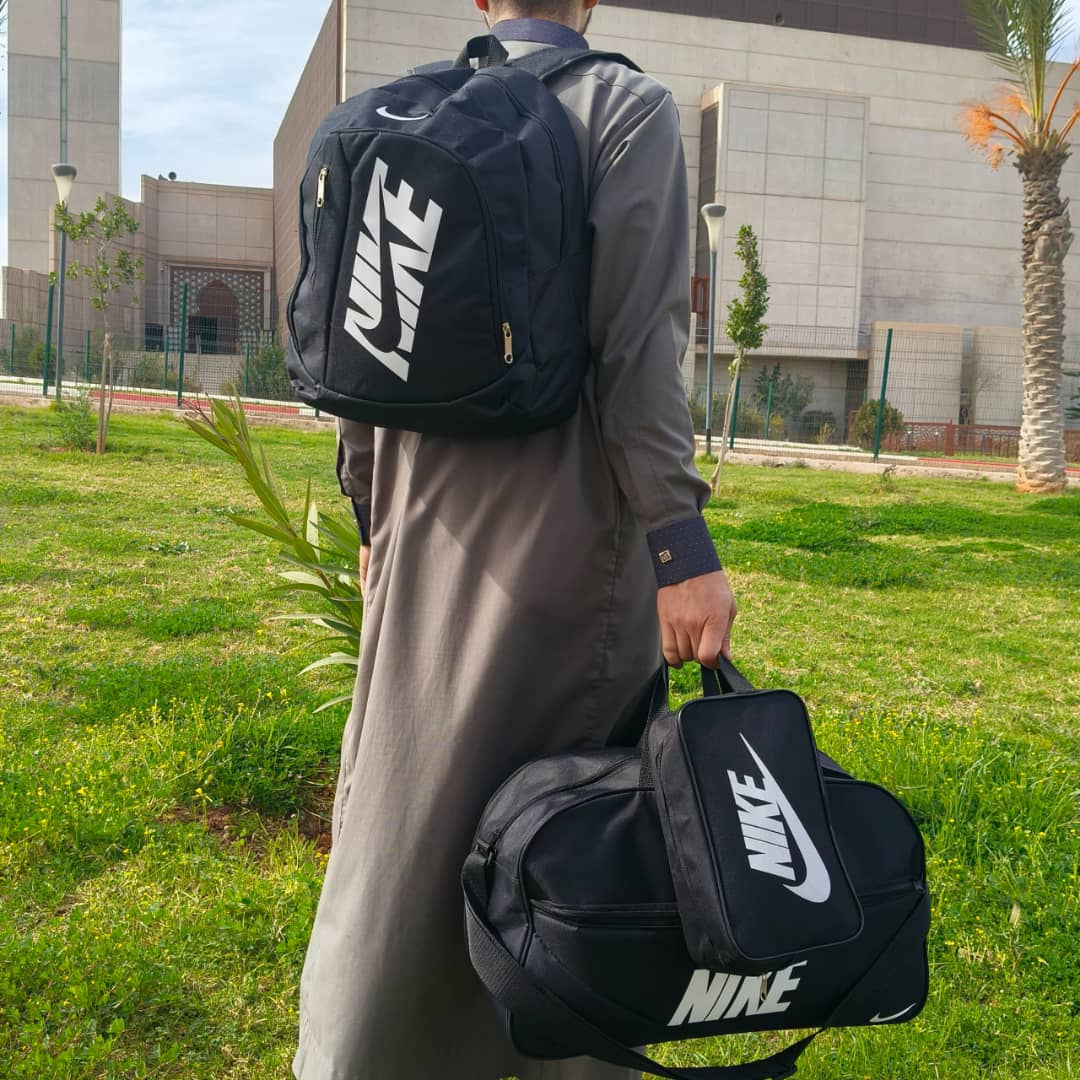 (حقيبة ظهر + حقيبة رياضية + حقيبة صغيرة) – 3 EN 1 - NIKE طقم حقايب